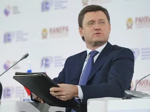 Новак оценивает доход в бюджет от снижения объемов добычи углеводородов в 1,5 трлн рублей 